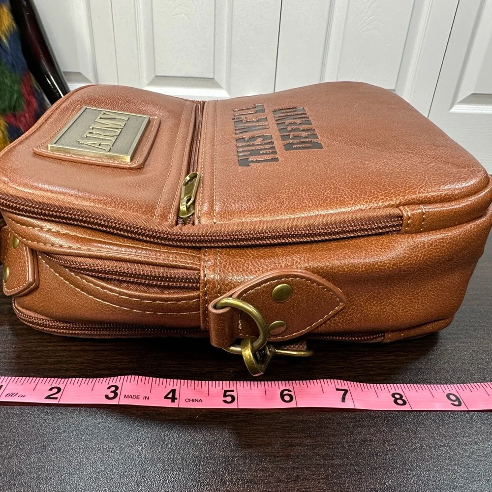 U.S. Army Faux Leather Gear Organizer Bag With Metal Plaque - Picture 12 of 15